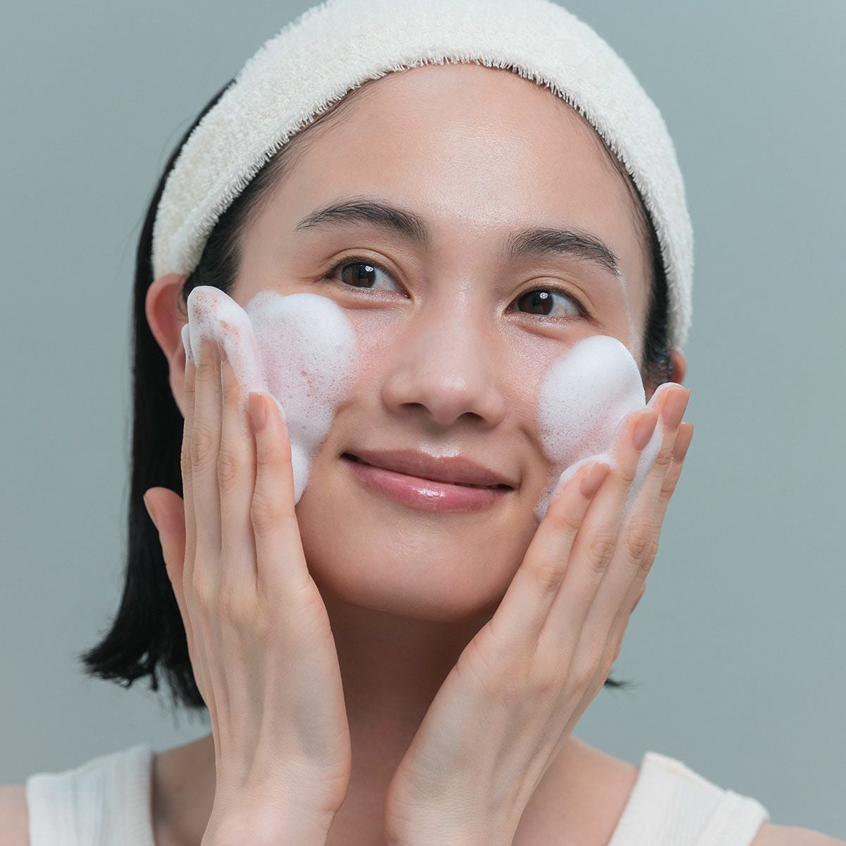 洗顔料］ラディアントグロウ フォーミングクレンザー 80g | ジュリーク